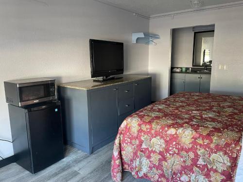 East Ridge Hotel | Pet-Friendly Budgetel Chattanooga with Family Amenities