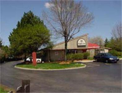 Columbus Hotel | Affordable Stay at Budgetel Inn & Suites with Great Amenities
