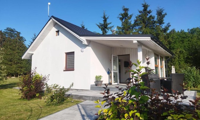 Kolczewo House | Family-Friendly Budlejowy Domek with Outstanding 9.5 Rating