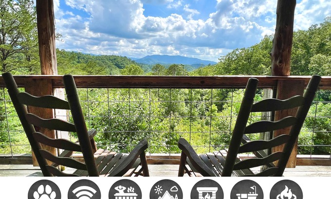 Townsend Cabin | Discover Budro's Bungalow: Hot Tub & Free Attraction Tickets