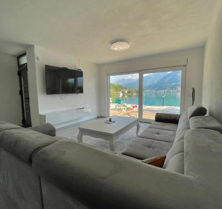 Konjic Villa | Experience Family-Focused Comfort at Buena Vista Hotel