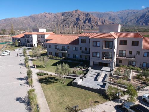 Cafayate Apartment | BuenaVid Estancias 2: Family-Friendly Retreat with Pool