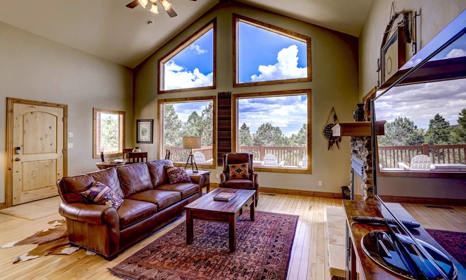 Zion National Park East Entrance House | Experience Buffalo Ridge: Your Gateway to Zion National Park