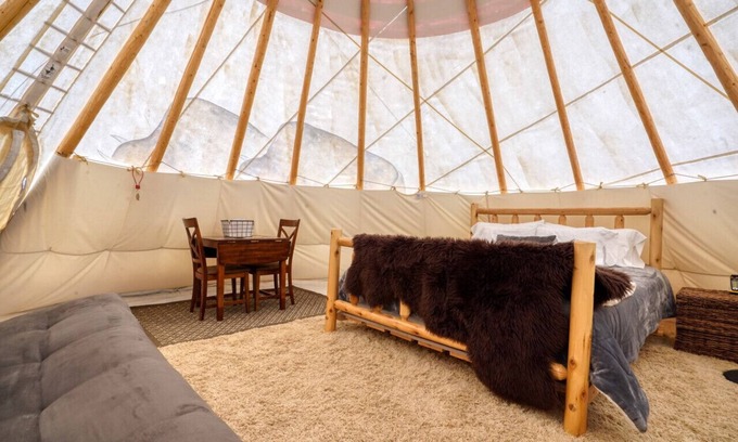 Hot Springs RV Rental | Top-Rated Glamping Tipi with Private Bathroom & Pool