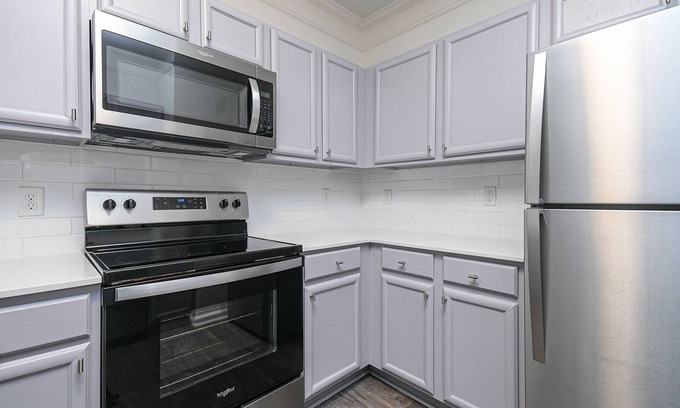 Buford Apartment | Buford Oasis: Family-Friendly Retreat with Pool & Lake Views