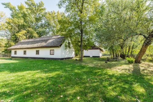 Bugac Bed & Breakfast | Pet-Friendly Bugaci Üdülőtanyák with Breakfast Included