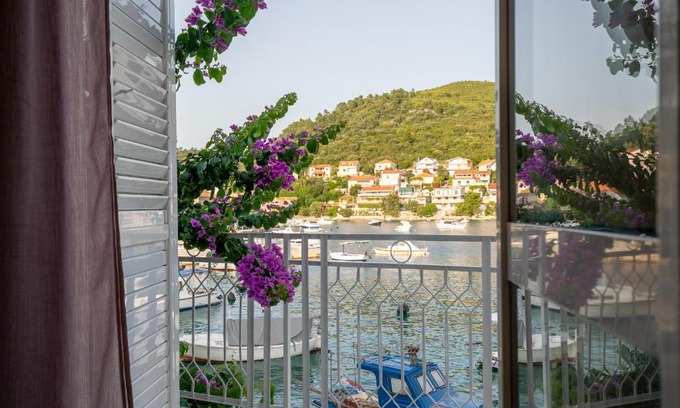 Brna Apartment | Top-Rated Bugenvilija Apartment - Family-Friendly Retreat
