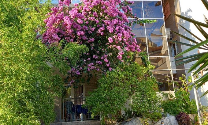 Podmaine Apartment | Inviting Bugenvilija: Guest Rated 8.2 for Your Stay
