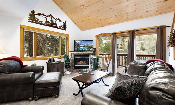 Fall River Estates Condo | Unwind at Bugle Pointe A09 - Spa, Hot Tub & Family Fun
