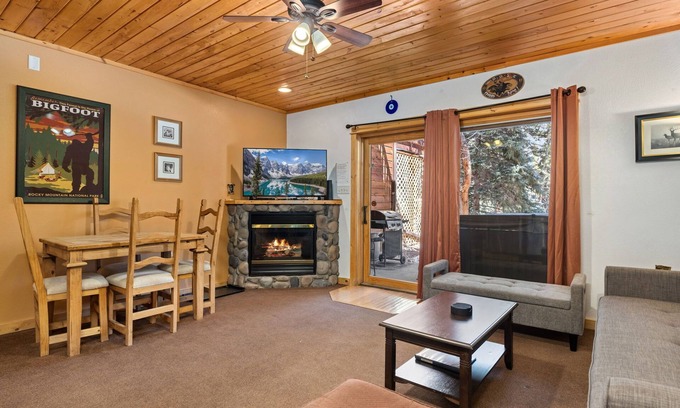 Fall River Estates Condo | Experience Bugle Pointe B16: Top-Rated Family Retreat
