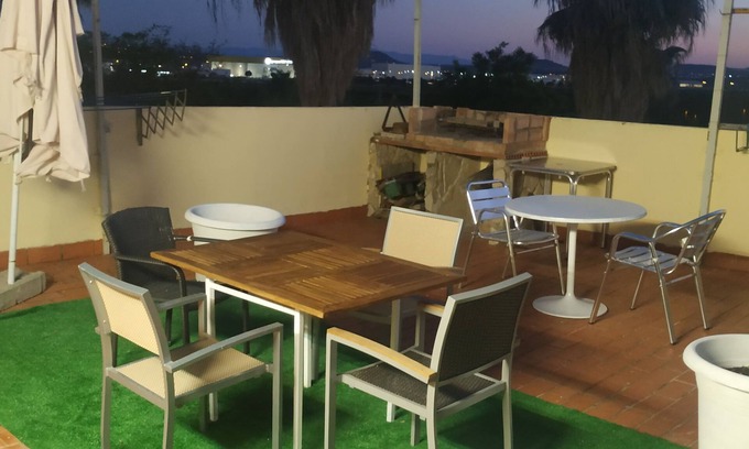 Loriguilla House | Cozy Buhardilla with Independent Entrance and Terrace