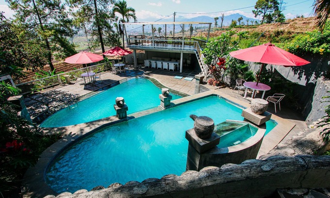 Garut Hotel | Discover Bukit Alamanda Resort & Resto: Poolside Bliss