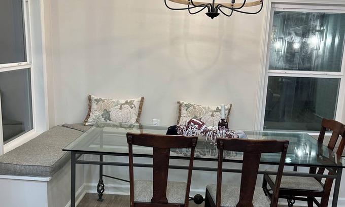 Sessums House | Bulldog Cottage 2: Family-Friendly Retreat Near MSU
