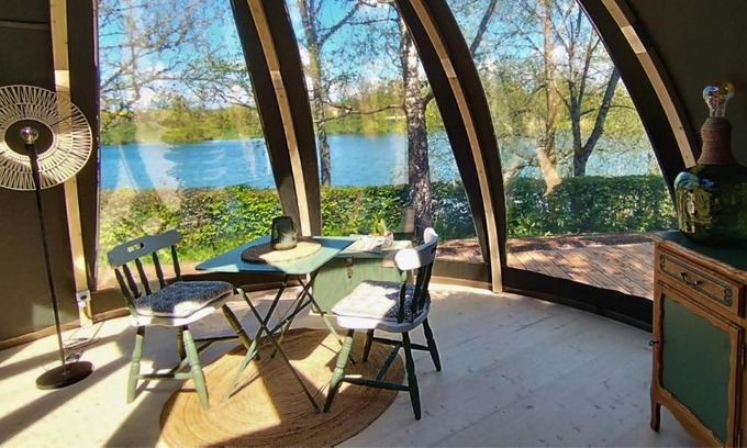 Magnieres Cabin | Discover Bulle de l'étang - Nature Retreat with Hot Tub