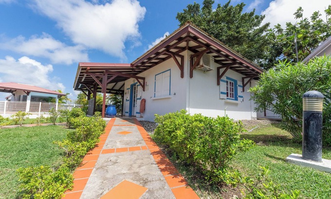 Capesterre-de-Marie-Galante House | Relax at Bungalow Chadèk with Ocean View and Pool Access