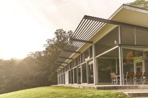 Kangaroo Valley House | Bundaleer: Architect-Designed Retreat with Breathtaking Views