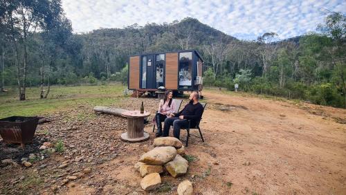 Martindale House | Cozy Bundaleer Tiny House: Pet-Friendly Retreat Awaits