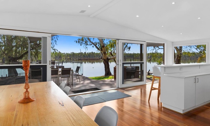 Bundalong House | Bundalong Beauty located on the golden mile at Bundalong