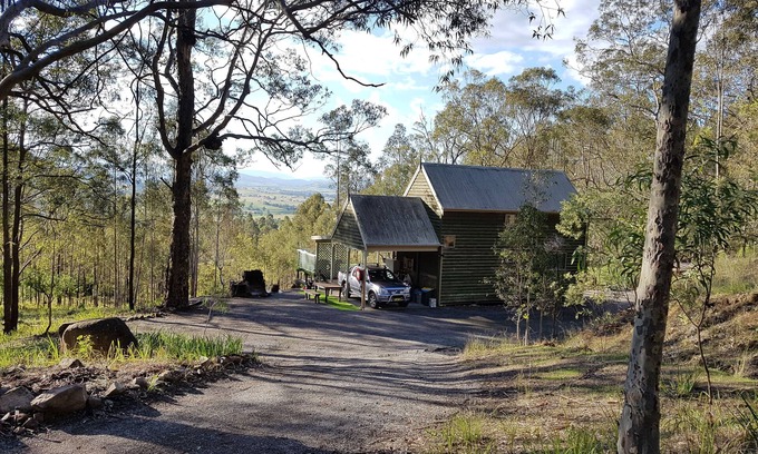 Vacy Cabin | Relax at Bundera Lodge: Top-Rated Hunter Valley Stay