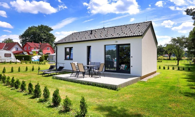 Chlum u Trebone Apartment | Pet-Friendly Bungalov - Autokemp Veronika, Rated 9.9/10