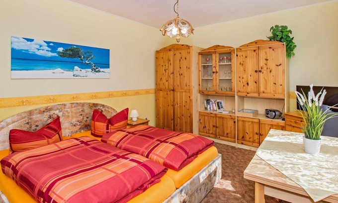 Stubbenfelde House | Oceanfront Bungalow 2 - Top-Rated Cottages with Kitchen