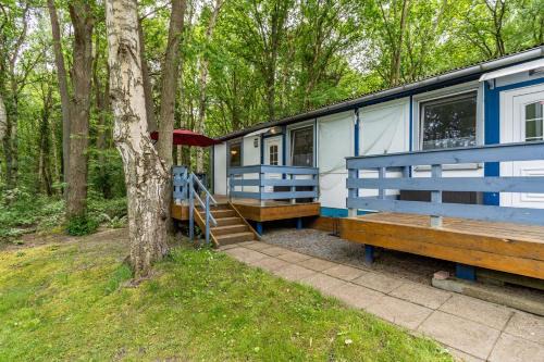 Bakenberg Resort | Oceanfront Haven at Bungalow Bark Sedov: Family Friendly Retreat
