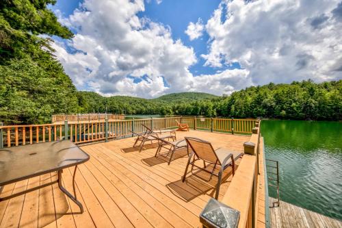 Blue Ridge House | Relax at Bungalow Blue with Ocean View & Private Beach