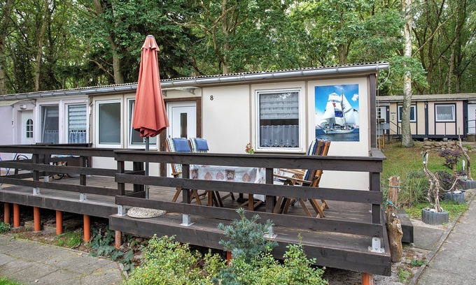 Bakenberg House | Cozy Bungalow Schoner Greif with Oceanfront Terrace & Wi-Fi