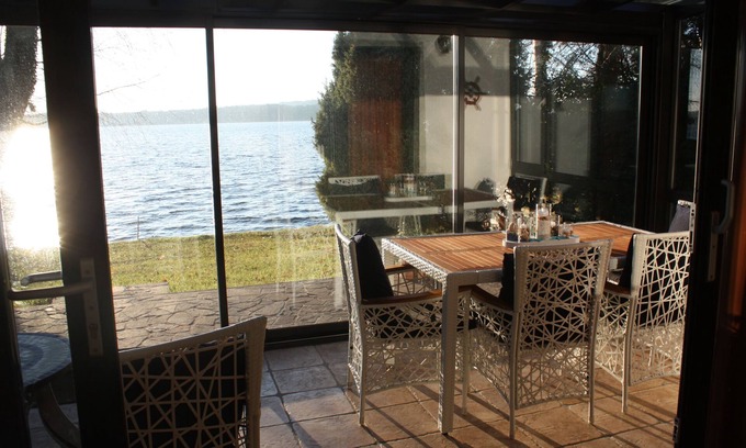 Bad Saarow House | Tranquil Bungalow by the Lake with Pool & Ocean View