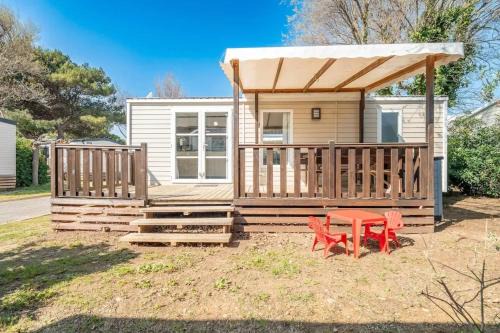 Narbonne-Plage House | Exceptional 2-Bedroom Bungalow with Terrace in Narbonne
