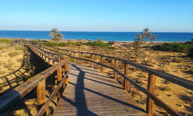 Gran Alacant House | Oceanfront Bungalow Deluxe Gran Alacant with Pool Access