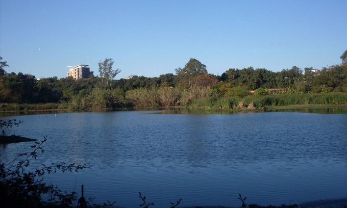 Antananarivo Avaradrano House | Cozy Bungalow Downtown by the Park with Lake Access