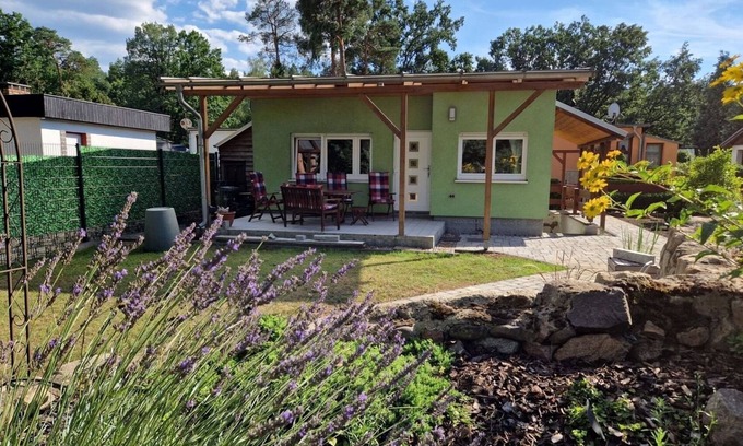 Groß Lindow House | Cozy Bungalow for 3 with Ocean View in Groß Lindow