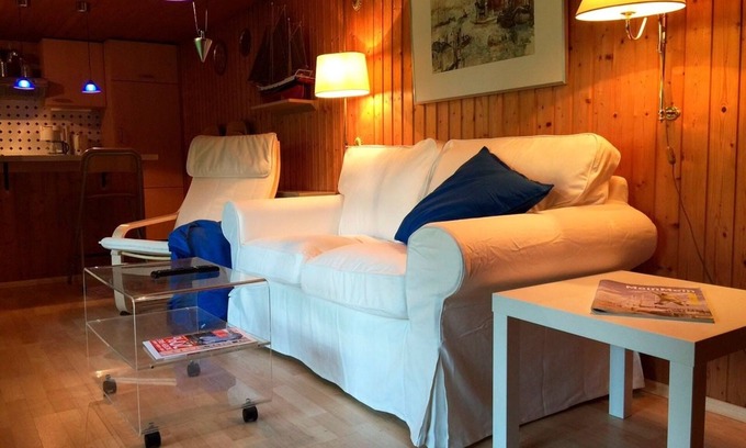 Ulsnis House | Oceanfront Bungalow for 3 Guests in Scenic Ulsnis