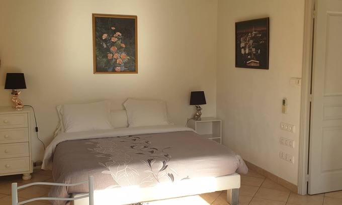 Abbazia House | Budget-Friendly Bungalow with Pool & Ocean View