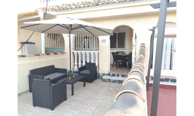 Gran Alacant House | Pet-Friendly Bungalow Gran Alacant in Santa Pola - Rated 10/10