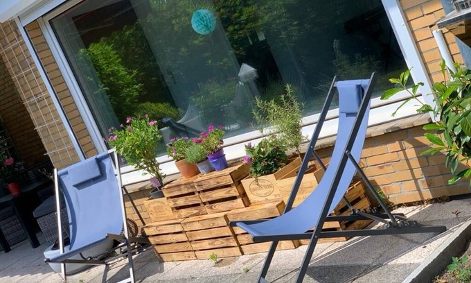 Quickborn House | Cozy Bungalow in Nature Near Hamburg with Family-Friendly Perks