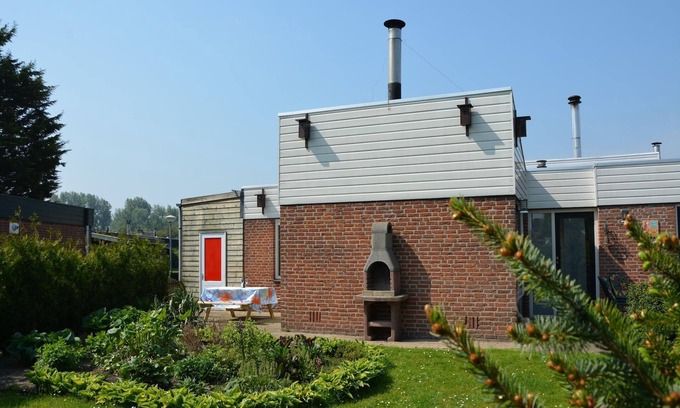 Municipality of Noordwijk House | Relaxing Beach Getaway on the Dutch Coast with Ocean Views
