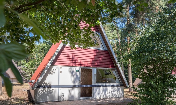 Municipality of Geldrop-Mierlo House | Cozy Bungalow with Dishwasher and Pool in Nature