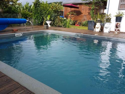 Saint-Paul House | Beautiful Bungalow with Private Pool in Saint Paul