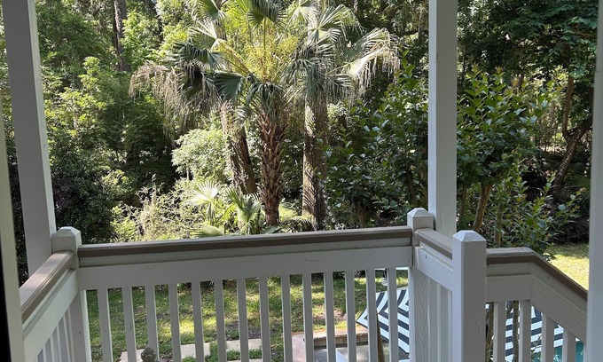 Bluffton House | Cozy Bungalow on the Bluff with Family-Friendly Amenities