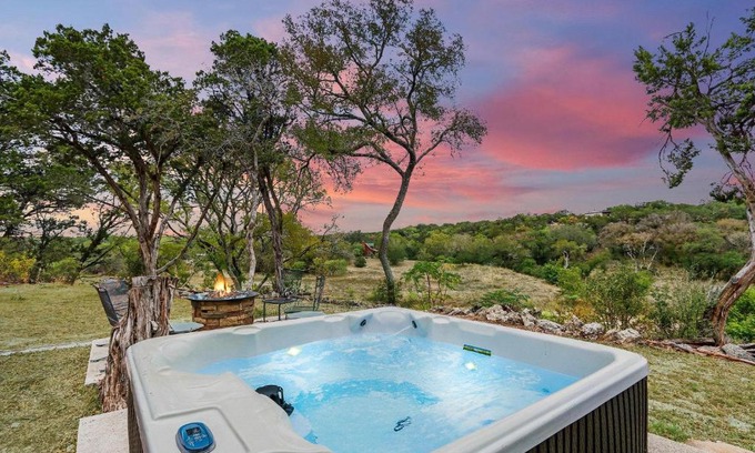 Wimberley House | Relax at Bungalow on the Bluff: Pet & Child Friendly Stay