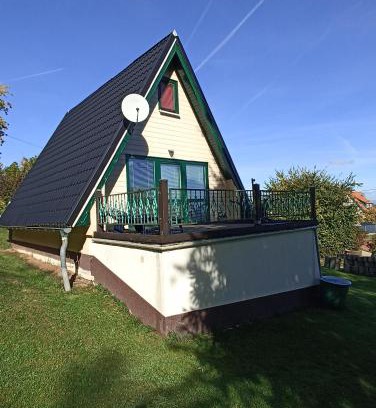 Bleicherode House | Pet-Friendly Bungalow Sud-Harz Bleicherode for Family Fun