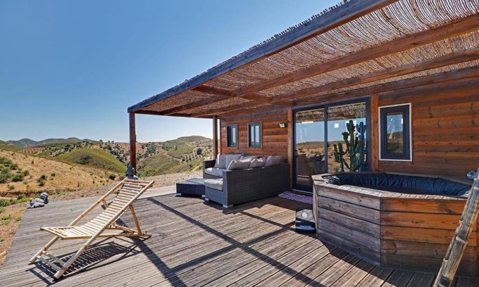 Fonte do Bispo Ski Chalet | Cozy Bungalow Tavira Constellation: Family & Pet Friendly Retreat