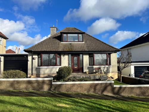 Onchan House | Family-Friendly Bungalow at The Park Onchan, Isle of Man