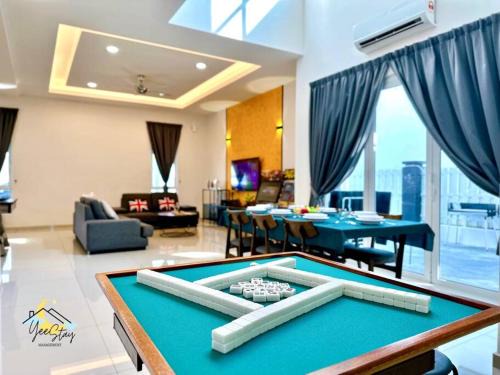 Ayer Molek Villa | Family-Friendly Bungalow Villa with Game Machine & Pool