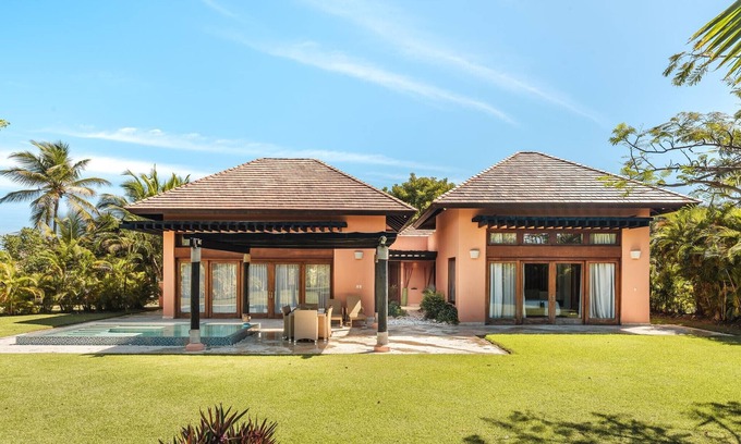 Punta Cana Villa | Bungalow with 2BR w/pool/backyard in Cap Cana