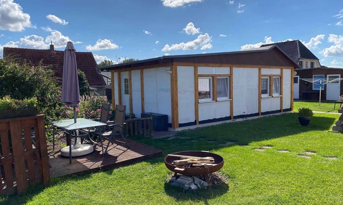 Gustow House | Cozy Bungalow with Ocean View and Spa Amenities