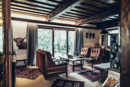 Albeck House | Pet-Friendly Retreat at Bungalow „Zeitlos am Berg“