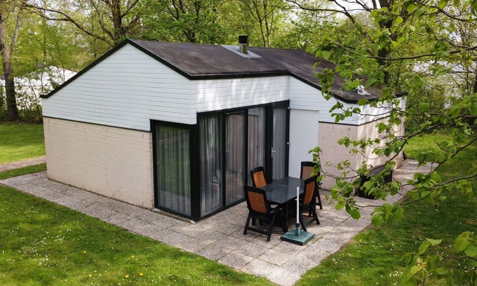 Municipality of Simpelveld Ski Chalet | Discover Bungalowpark Simpelveld: Pet-Friendly Retreat